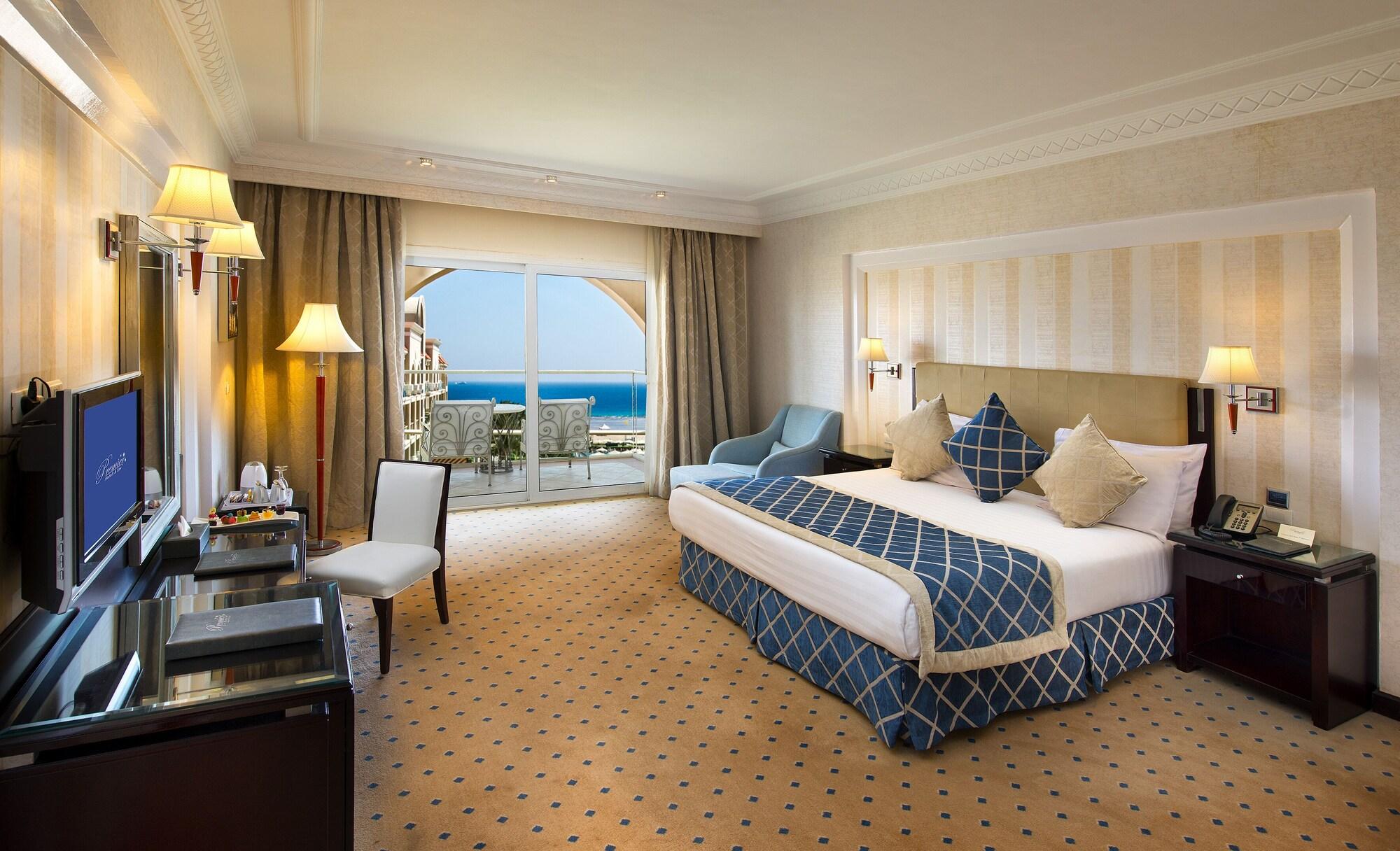 Premier Le Reve Hotel & Spa (Adults Only) Hurghada Exteriör bild A room at the Hilton Sharm El Sheikh