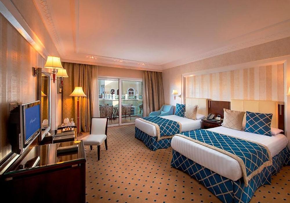 Premier Le Reve Hotel & Spa (Adults Only) Hurghada Exteriör bild A room at the hotel