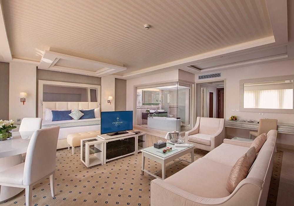 Premier Le Reve Hotel & Spa (Adults Only) Hurghada Exteriör bild Suite